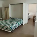 Aurora House. אבאדיה לריאנה